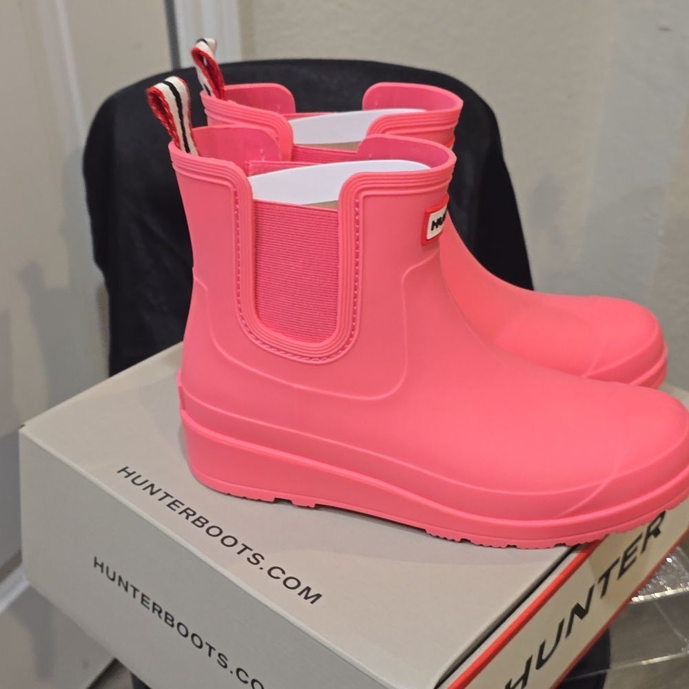 Hunter Tabitha Chelsea Waterproof Rain Boots- Medium Pink - Picture 10 of 11